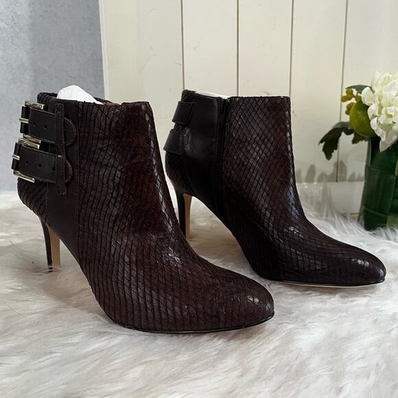 NEW Ann Taylor Leather Classic Buckle High Heel Academia Reptile Ankle Boots 5.5 - Picture 1 of 14